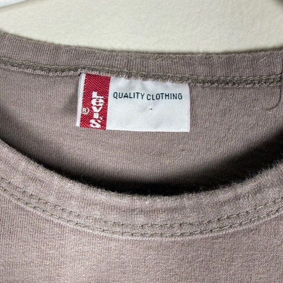 Vintage Levi’s Fitted Tee Shirt Brown Graphic T-shirt Heavy 90s/Y2K Sz S - Picture 6 of 7